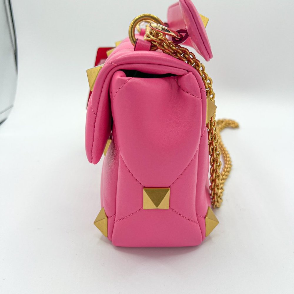Valentino Garavani Medium Roman Stud Leather Shoulder Bag - Picture 8 of 13